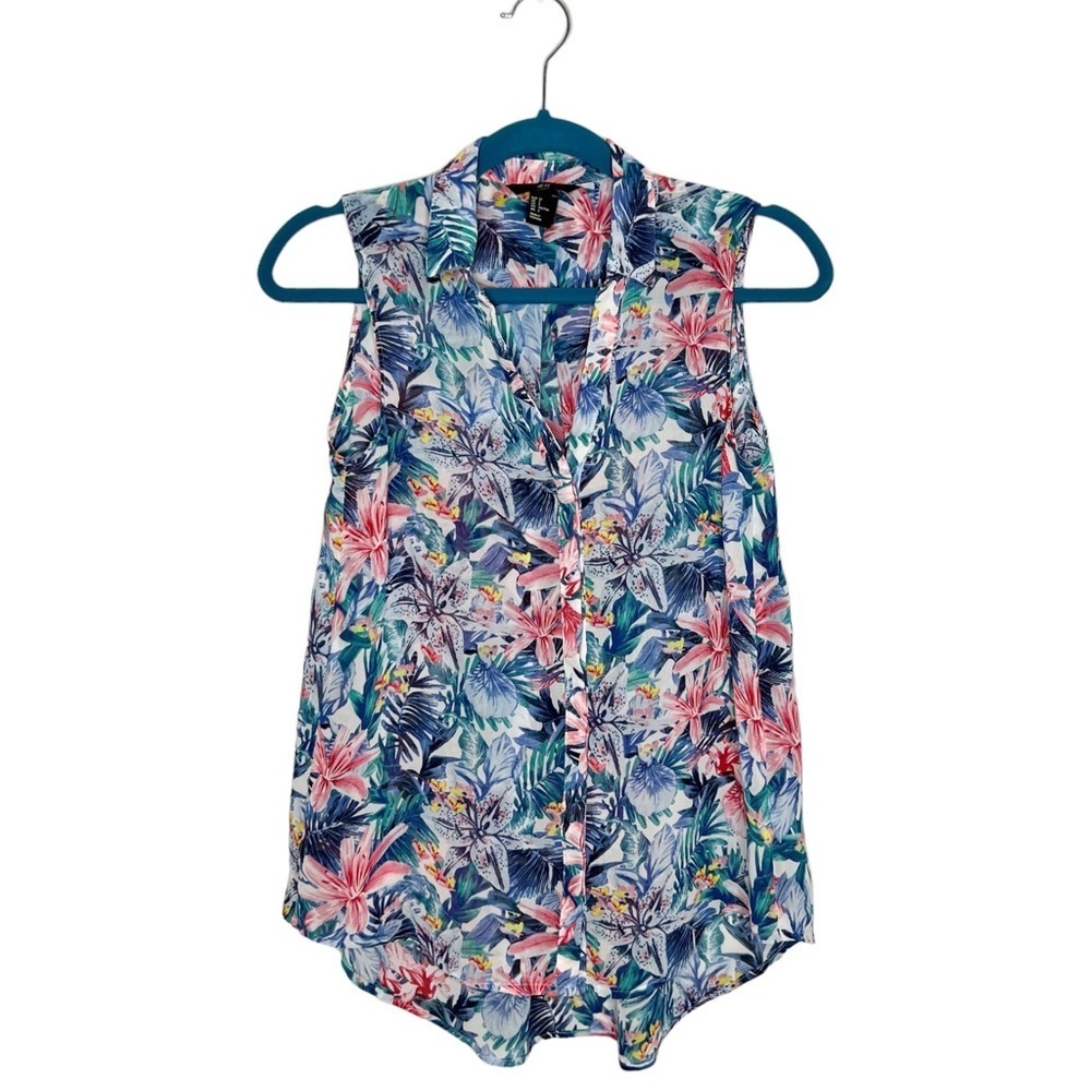 H&M Colorful Tropical Print Sleeveless Concealed Button Front Blouse